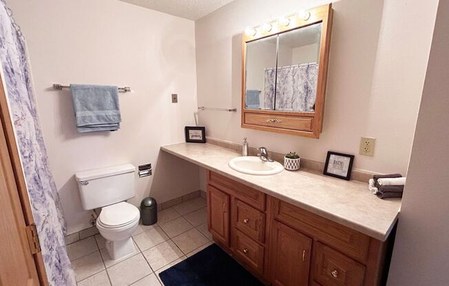 2 beds, 1 bath, 1,040 sqft, $935, Unit 2599-322
