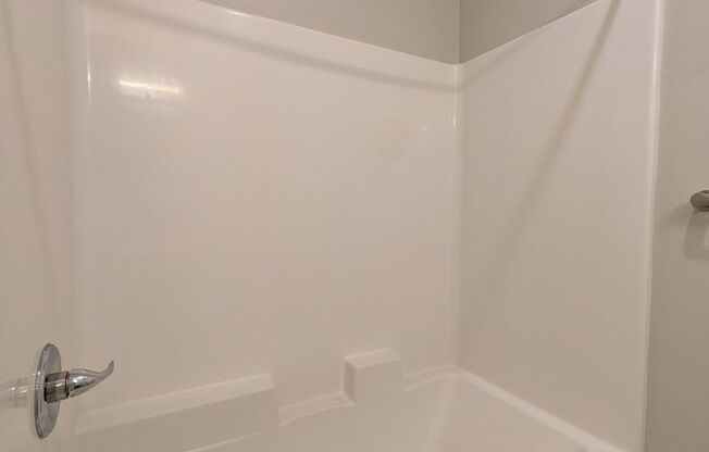 1 bed, 1 bath, 520 sqft, $1,350, Unit 201