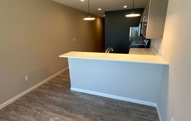 Studio, 1 bath, 500 sqft, $995, Unit 07