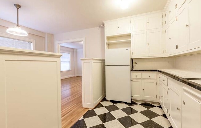 1 bed, 1 bath, 630 sqft, $1,500