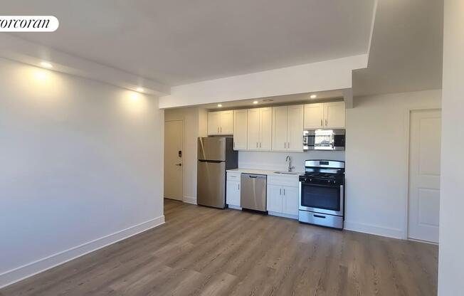 2 beds, 2 baths, $7,500, Unit 10M