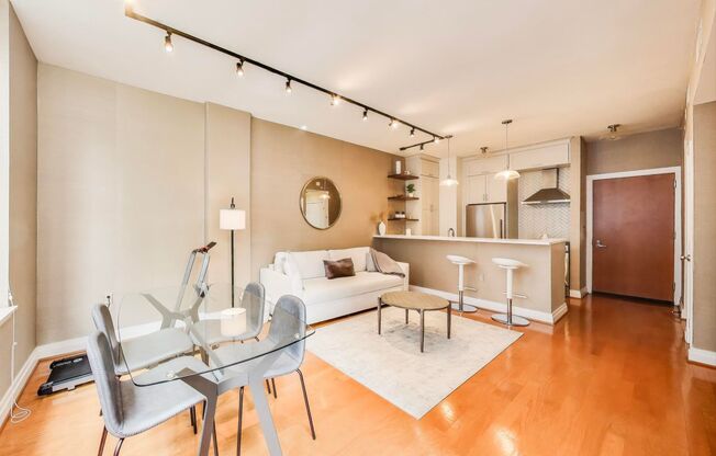 Beautiful 1 bedroom + 1 Ba + Garage space in Shaw, DC