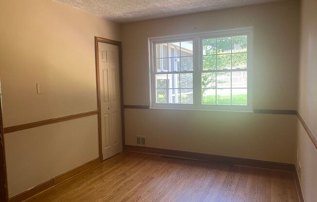 3 beds, 2 baths, $3,850