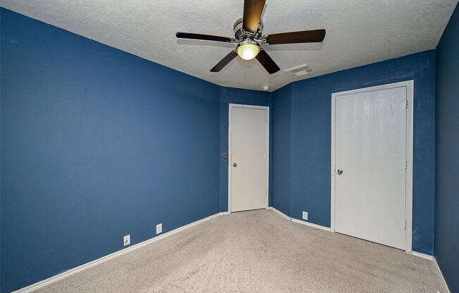 3 beds, 1.5 baths, 1,288 sqft, $1,377