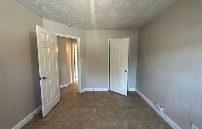 1 bed, 1 bath, $1,095, Unit #1