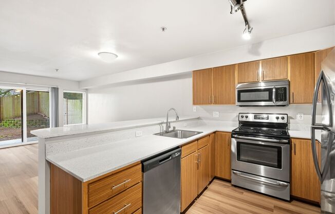 1 bed, 1 bath, 698 sqft, $2,095, Unit 105