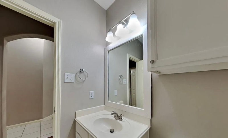 3202 BLACK LN