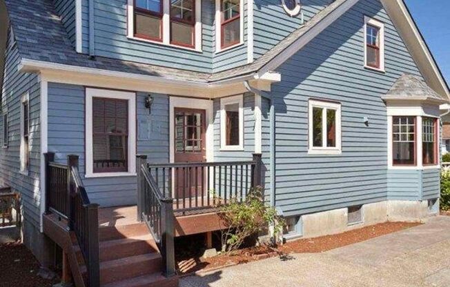 962 NW VAN BUREN AVE AND 243 NW