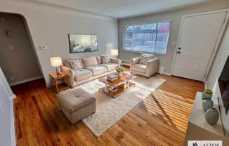 162-176 S Ingalls St