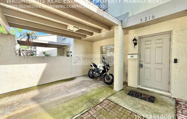 5216 TENNIS CT CIR