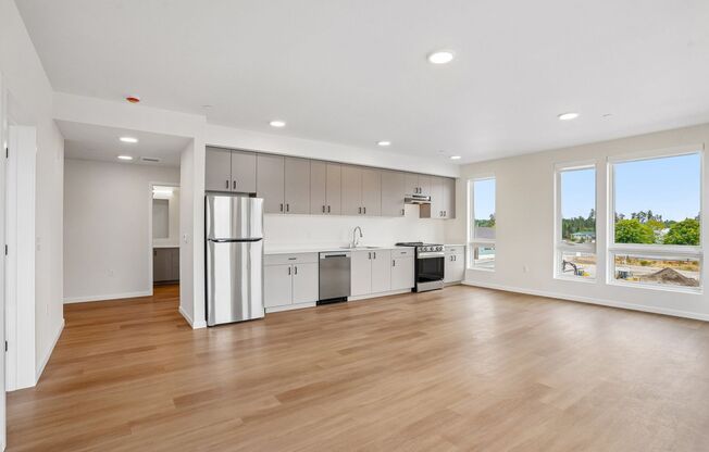 2 beds, 2 baths, 938 sqft, $2,325, Unit 201