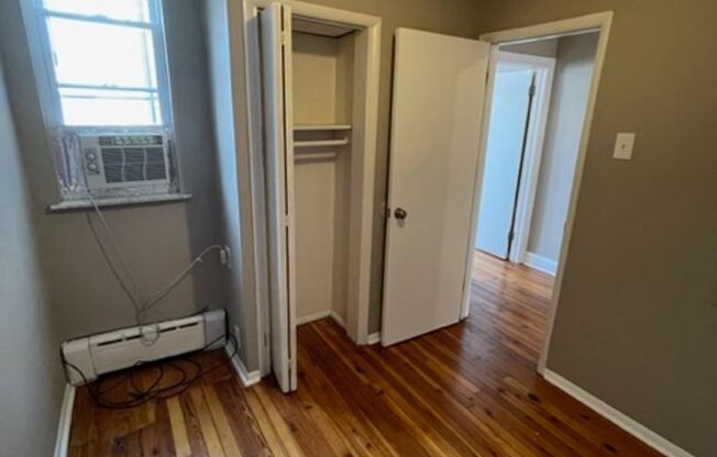 3 beds, 1 bath, $1,795