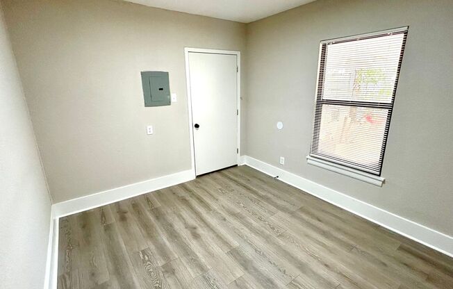 3 beds, 1 bath, $1,450