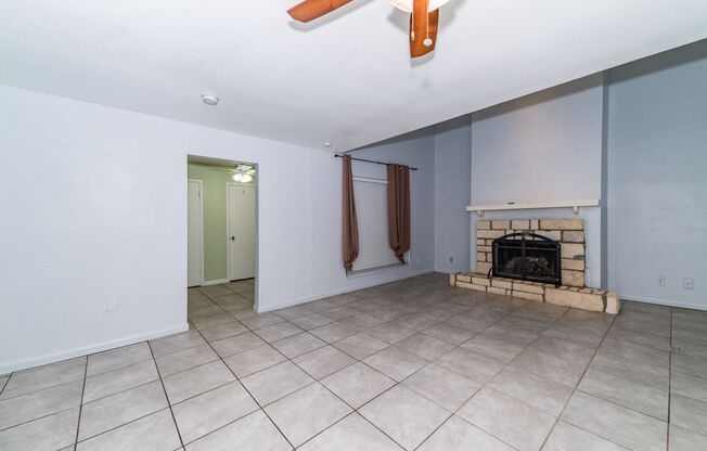 RENOVATED 2-BEDROOM TOWNHOME IN AHISD