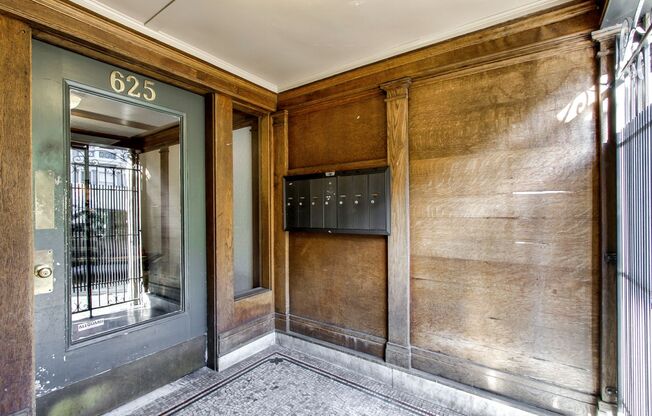 625 Ashbury Street