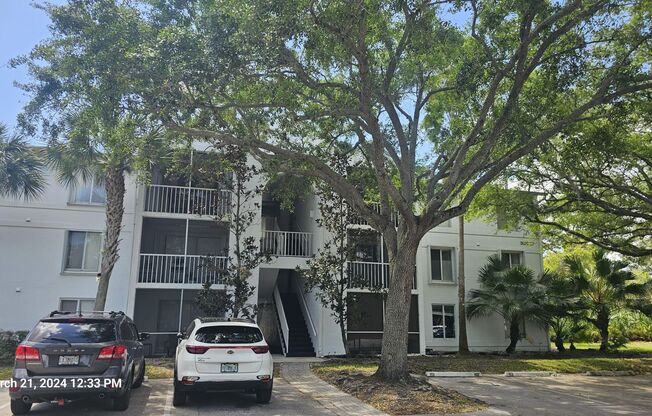 *** Charming Condo Waterfront Community Unit is 2BR/2BA Screened Balcony***