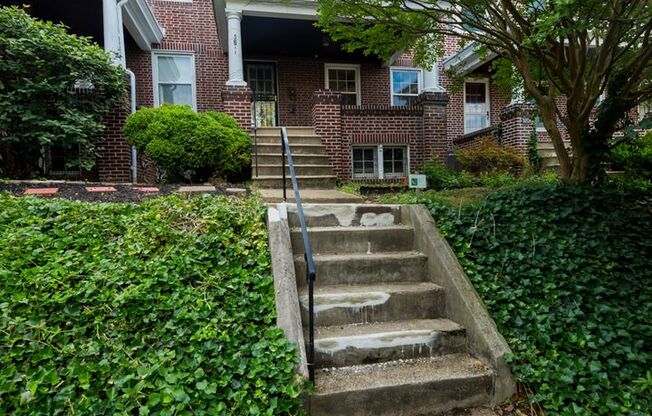 2026/2027 JHU off-campus Renovated Charles Village 5bd/2ba w/ W/D & CAC Available 6/9/26
