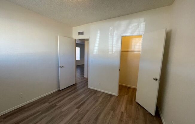 2 beds, 1 bath, 775 sqft, $1,300, Unit 1019B