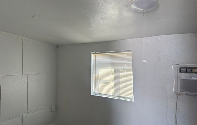 Phoenix 1 Bedroom Unit