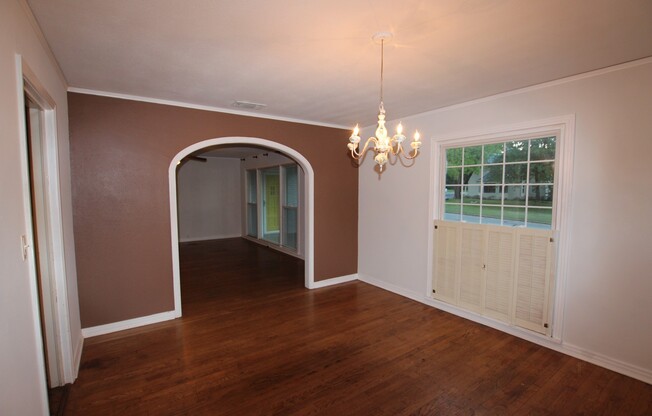 Available-Adorable Large 3 bedroom Home near Downtown!