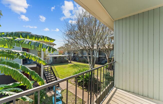 2 beds, 1 bath, 990 sqft, $1,225, Unit #16