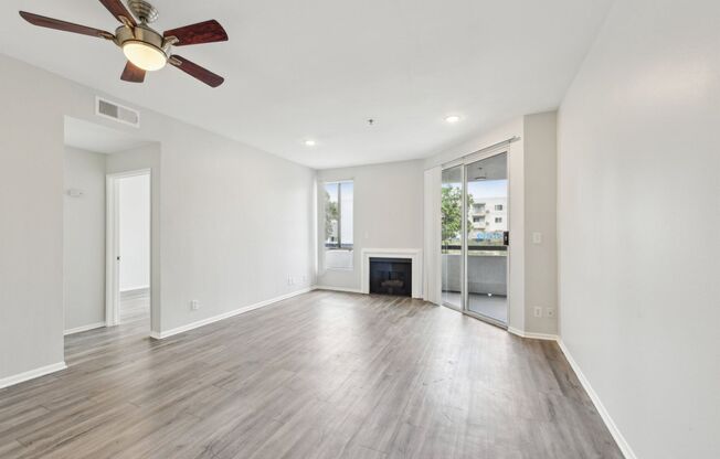 2 beds, 2 baths, 1,100 sqft, $1,998, Unit 104