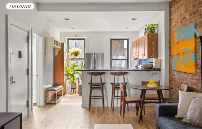 32 BERKELEY PL