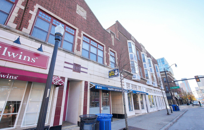 650-668 N. High Street / 10-26 E. Russell