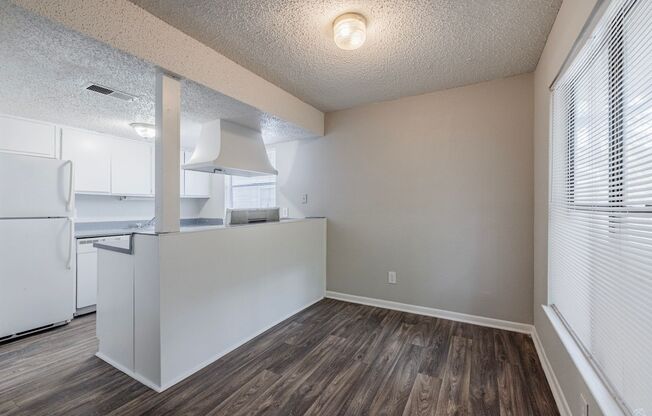 1 bed, 1 bath, 743 sqft, $895, Unit 2-09F