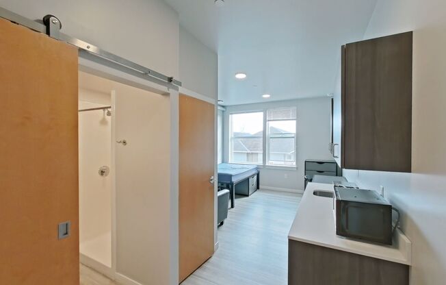 Studio, 1 bath, 277 sqft, $975, Unit 513