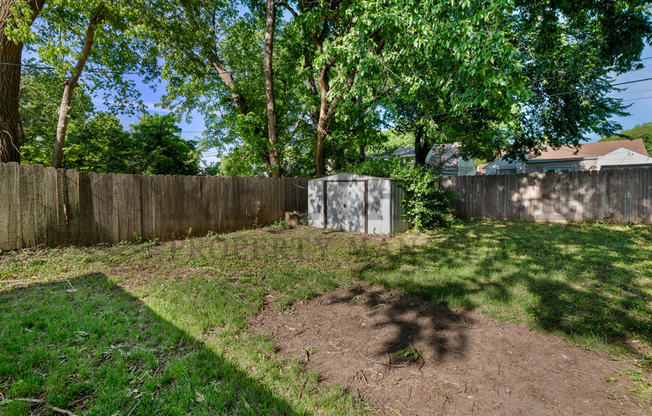 853 N TERRACE DR