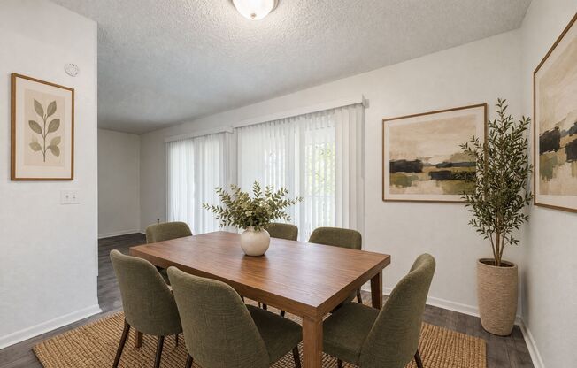 2 beds, 2 baths, 1,016 sqft, $1,195, Unit 2-13B