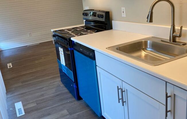 2 beds, 1 bath, 846 sqft, $1,015, Unit 45A-R