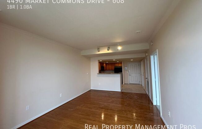4490 MARKET COMMONS DR. # 607