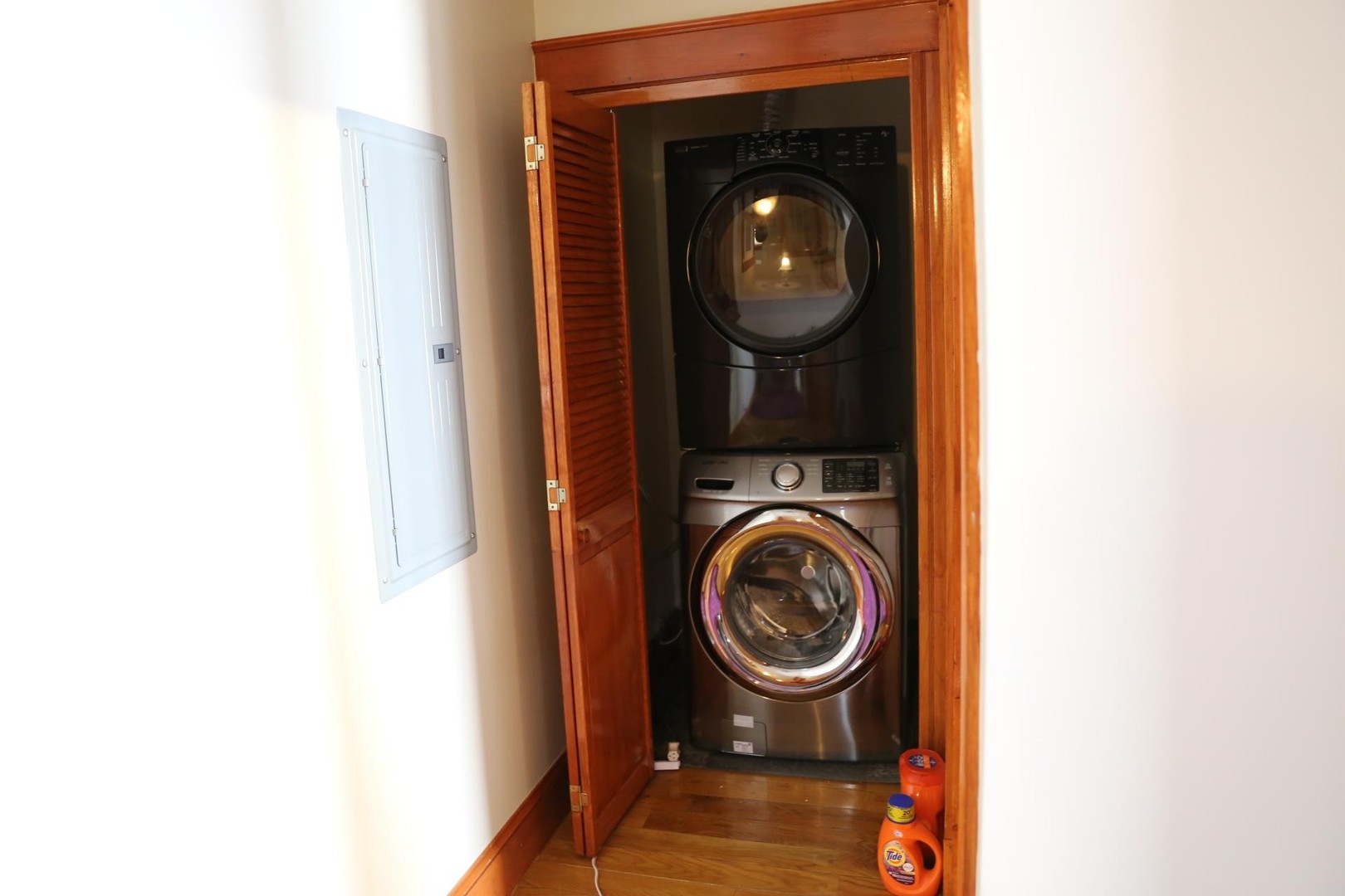 2BD 2 Bath With Loft in Cambridge Central Square Next to WholeFoods 8/15 Move IN