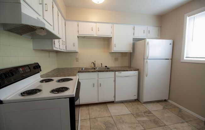 1 bed, 1 bath, $799, Unit 1