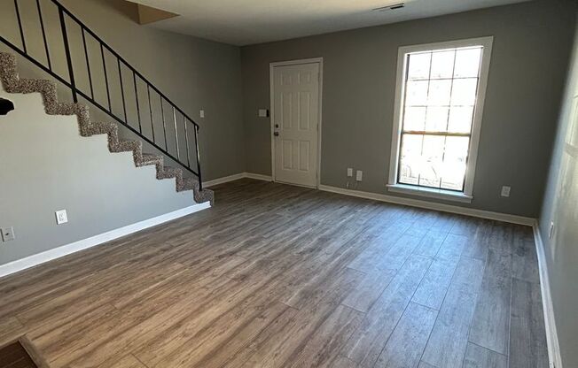 Limited-Time Offer: 50% Off First Month’s Rent + $200 Off Security Deposit!