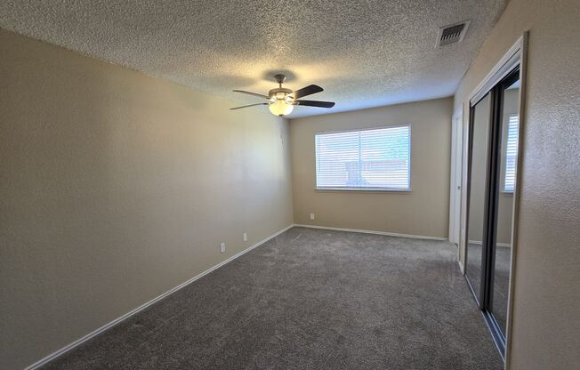 3 beds, 2 baths, $1,495, Unit # 2702