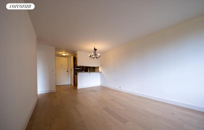 1 bed, 1 bath, 730 sqft, $4,500, Unit 23F