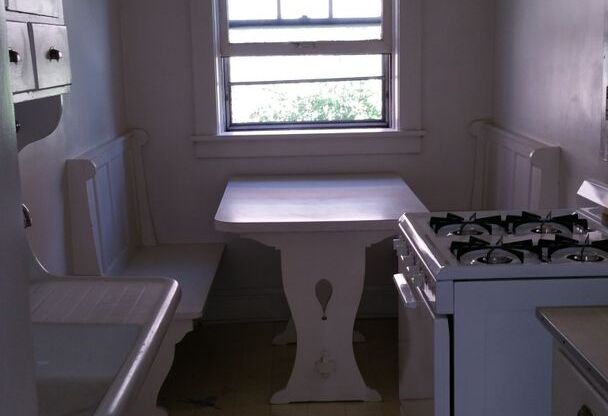 1 bed, 1 bath, 720 sqft, $950, Unit 43-10