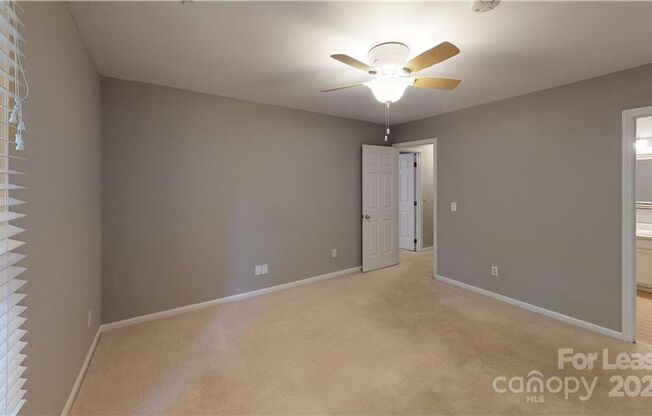 2 beds, 2.5 baths, $1,700