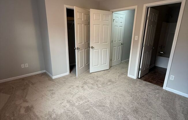 2 beds, 2 baths, $900, Unit 348D