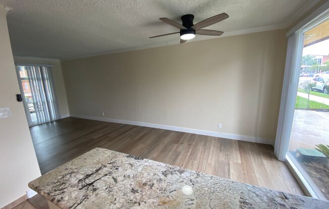 2 beds, 1 bath, 831 sqft, $2,695, Unit 8