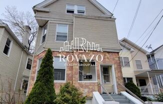 259 S 6th St Apt 3
