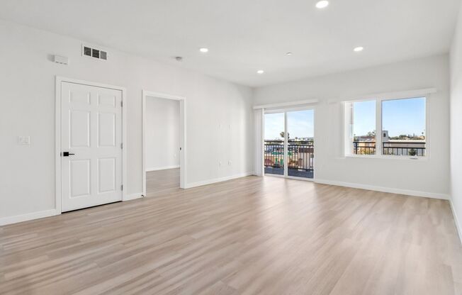 2 beds, 2 baths, 1,030 sqft, $3,150, Unit 306