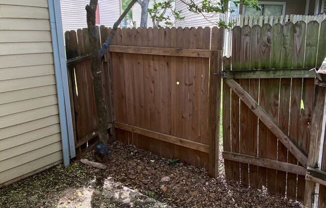 Great Townhome - North Central Location