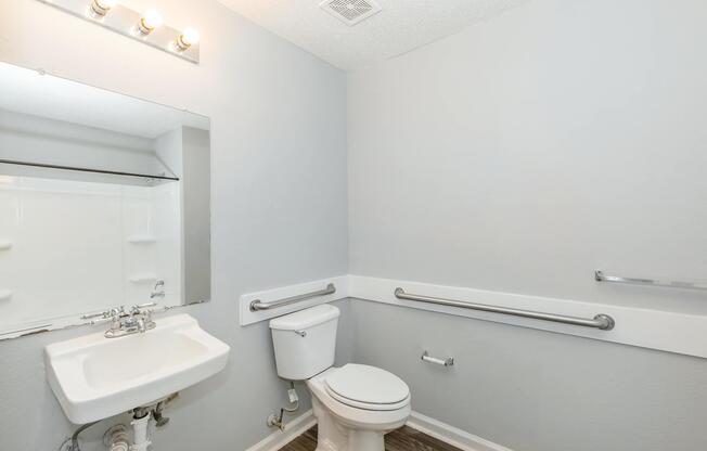 3 beds, 2 baths, 1,309 sqft, $1,810