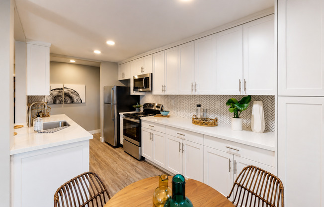 Mocha - 1 and 2 Bedroom Units in Escondido