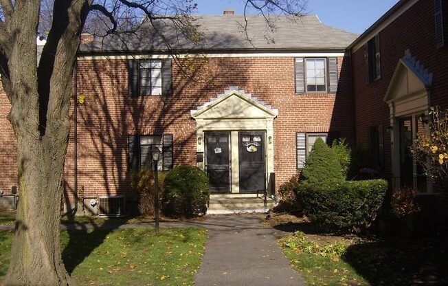 42 PIERCE RD