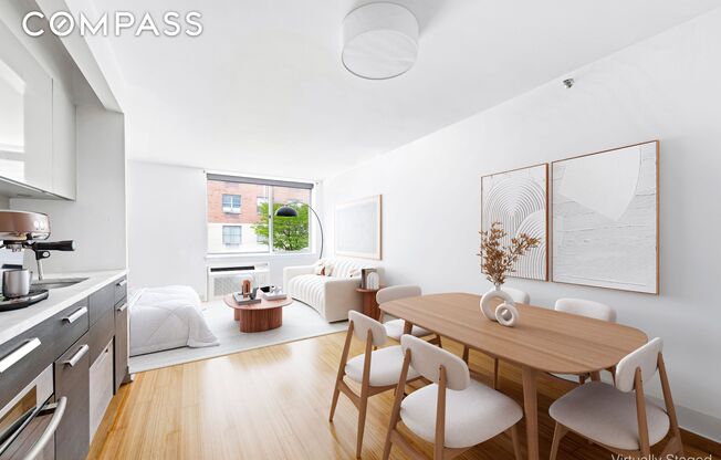 505 W 47 ST